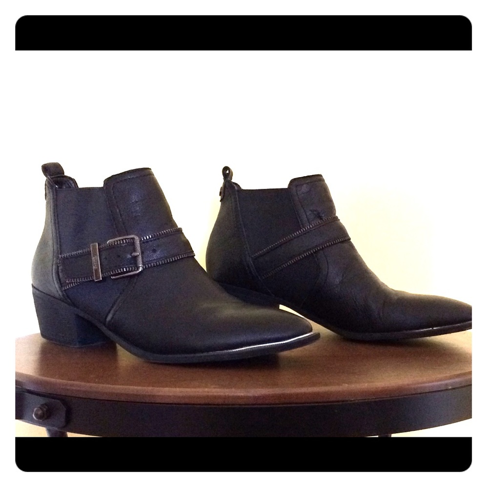 Sam Edelman size 7.5 ankle boots